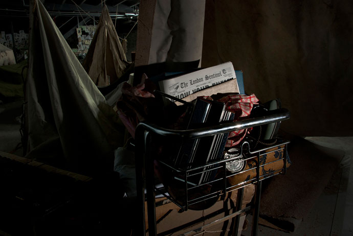 And Darkness Descends 01